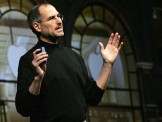 Chiếc áo "cổ rùa" của Steve Jobs